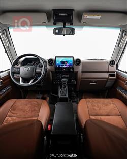 Toyota Land Cruiser 70